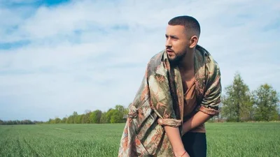 MONATIK зіграв у популярну гру зі Славою Дьоміним