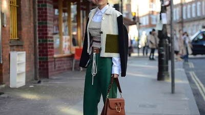 Стильная весна: с чем носить брюки в этом сезоне