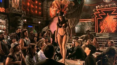 8 самых сексуальных сцен стриптиза в кино, которые разожгут твое воображение
