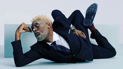 С другой планеты: тело этого парня гнется неестественным способом