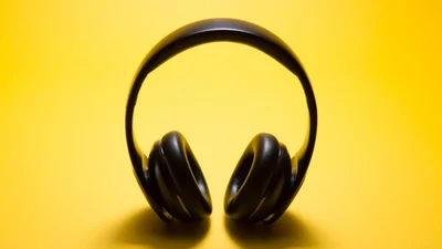 Вмикай і насолоджуйся: Люкс ФМ потішив слухачів оновленою музичною сторінкою