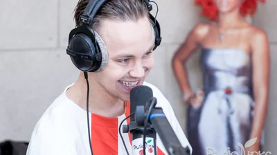 Артем Пивоваров спел свою песню "Моя ночь" под музыку из песни Каменских