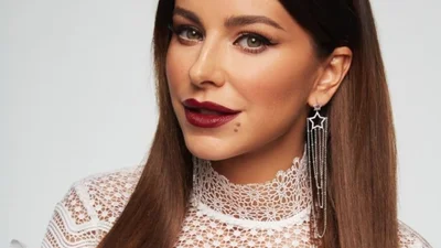 Ани Лорак соблазняет сексуальным телом в бикини