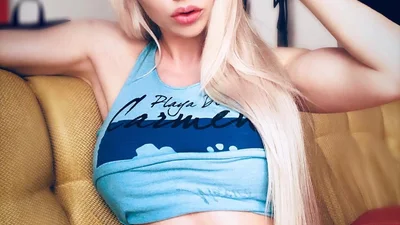 Одесская Барби поразила откровенными фото в нижнем белье