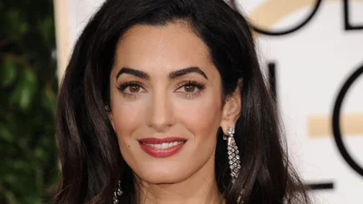 Амаль Клуни случайно засветила лицо своей маленькой дочери