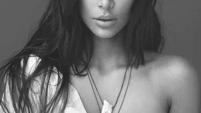 Ким Кардашьян показала детское фото, которое доказывает на кого похожа ее дочь