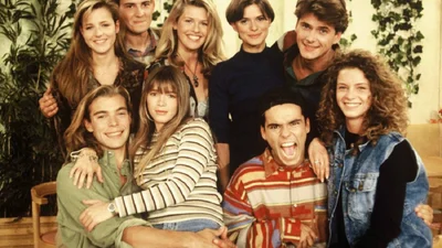 Якби 90-ті знову повернулися: хто б із українських зірок зіграв в "Елен і друзі"