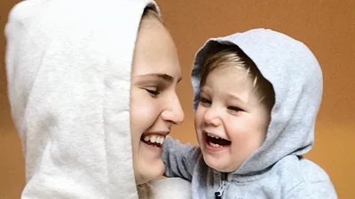 Костромічова, Джамала та інші українські зірки розчулили сімейними фото до Дня матері