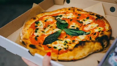 Смачне сучасне мистецтво: в Нью-Йорку відкривається музей піци