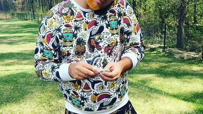 Новые усики Потапа сделали его похожим на Мачете, и с этого невозможно не смеяться