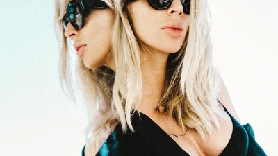 Ще рано: Світлана Лобода показала свій кругленький животик у спокусливому пеньюарі