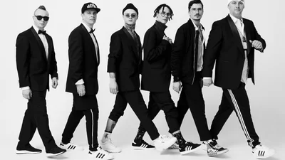 Эксклюзив: MOZGI советуют, как сфоткаться в "Жигулях", будто ты за рулем "Бентли"