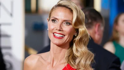 Время влюбляться: Хайди Клум застукали на курорте с молодым красавцем