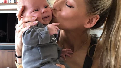 Анна Курникова станцевала с дочкой под хит любимого Энрике Иглесиаса