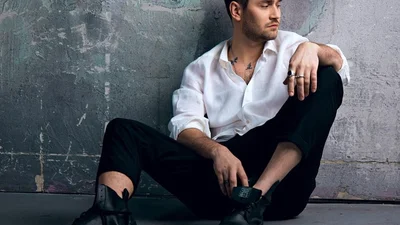 ТОП-7 пісень Рождена Анусі, під які ти захочеш зайнятися коханням