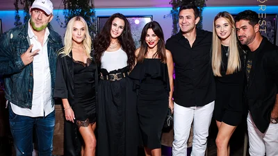 Оце тусовка: Каменських, Ані Лорак та Тищенко зібралися на модному показі