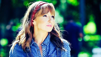 Оксана Марченко похвасталась стройными ножками и декольте на отдыхе в Ницце