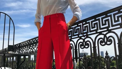 Яка мама, така й донька: Вікторія Бекхем вразила фото своєї стильної неньки