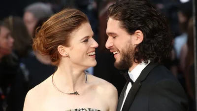 Зірки "Гри престолів" Роуз Леслі та Кіт Харрінгтон зіграють весілля у тематиці серіалу