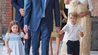 Перші офіційні фото з хрестин принца Луї