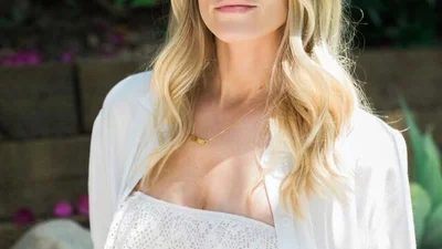 Звезда вампирской саги "Сумерки" Эшли Грин показала, как проводит свой медовый месяц