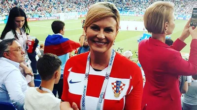 Президент Хорватії стала зіркою мережі, завдяки щирим емоціям і розкішній зовнішності