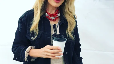 Неожиданно: Ольга Сумская проехалась в обыкновенном поезде