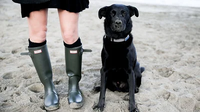 Дощове літо: стильні, модні, молодіжні образи з гумовими чоботами