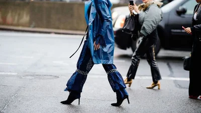 Что нам дождь: стильные дождевики, которые защитят модниц от непогоды