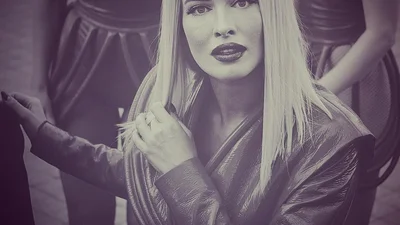 Даша Астафьева замутила с девушкой в новом видео