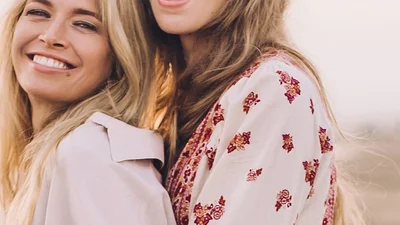 Крихітка виросла: донька Віри Брежнєвої в бікіні виглядає сексуально і небезпечно