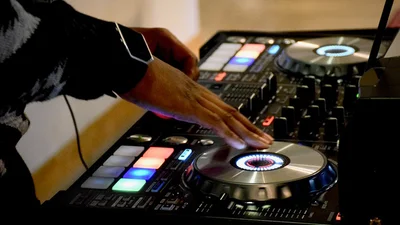 Forbes оприлюднило список найбільш високооплачуваних діджеїв світу