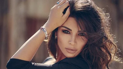 Це сексуальне фото Санти Дімопулос позбавить тебе сну