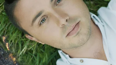 Антитіла - Лови момент: у новому кліпі музиканти вперше показали свої родини