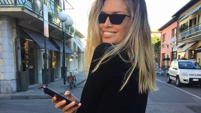 Віра Брежнєва разом зі старшою донькою вразили вродою на світському заході