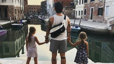 Італійські канікули: Анатолій Анатоліч замилував знімками з сімейного відпочинку