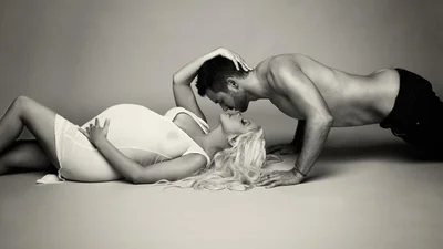 В мережі почали буйно обговорювати третю вагітність Крістіни Агілери