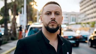 Як зворушливо: MONATIK привітав дружину з днем народження і вперше показав її фото