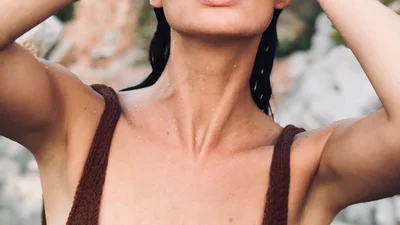 Плюс один: чарівна "ангел" Victoria's Secret вдруге вагітна