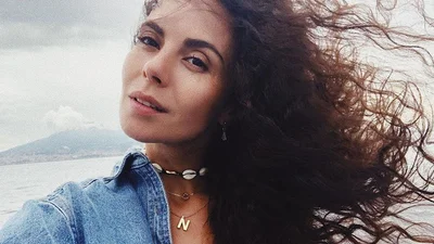 Образ дня: Настя Каменських перетворилась у шикарну діву