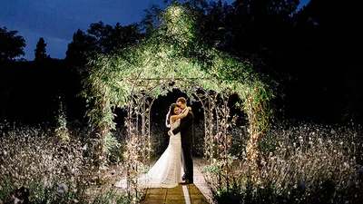 Весілля 2018: казковий декор за допомогою ліхтариків