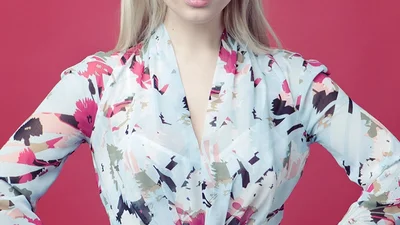 Звездный блиц: Алина Гросу про "маленьку бджілку", хейтеров и первый поцелуй