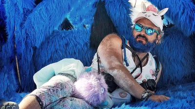 Полуголые тела, безумные костюмы и невероятные инсталляции фестиваля Burning Man-2018