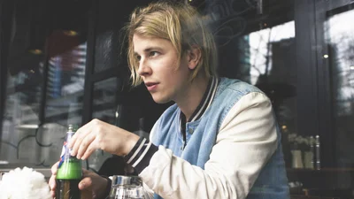 Tom Odell їде до Києва та Львова: 5 кліпів юного британського романтика