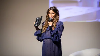 Красуня Регіна Тодоренко засвітила великий вагітний пузік