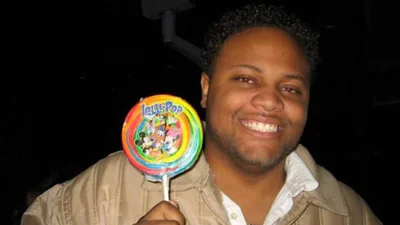 Парень похудел на 80 килограммов и стал накачанным красавчиком, наслаждаясь фаст-фудом