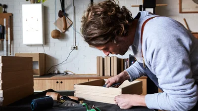 Назвали самые сексуальные мужские и женские профессии, что привлекают противоположный пол