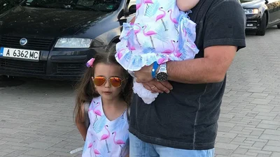 День отца: звезды поделились мимишными фотографиями со своими родителями