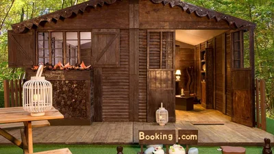 ВозлеПарижа построили дом из шоколада, в котором можно заночевать