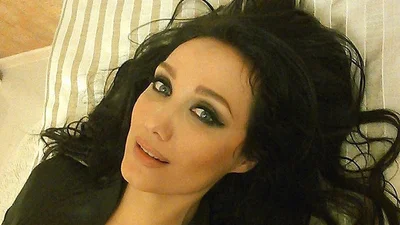40-летняя Евгения Власова поразила естественной красотой без макияжа